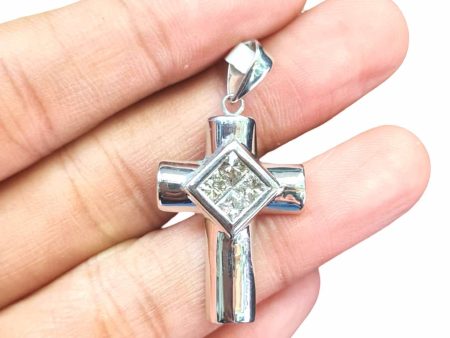 NEW Princess Brilliant Cross Diamond Pendant 14kt Online Hot Sale