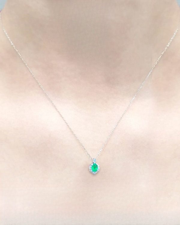 LVNA Signatures Colombian Emerald Diamond Necklace in 18” 18kt Gold Chain For Cheap