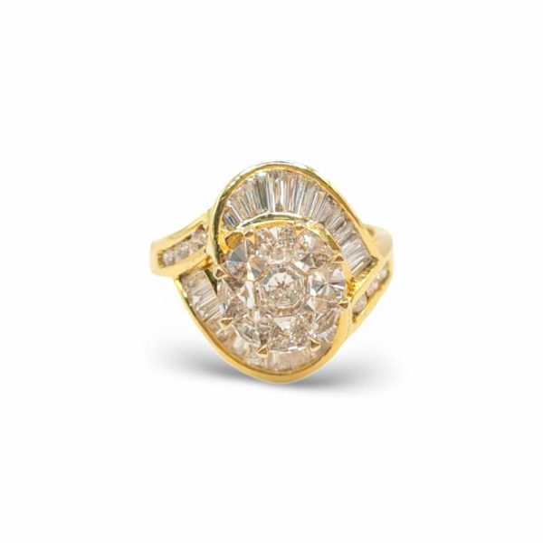 NEW Twisted Rond Baguette Diamond Golden Ring 18kt Online Hot Sale