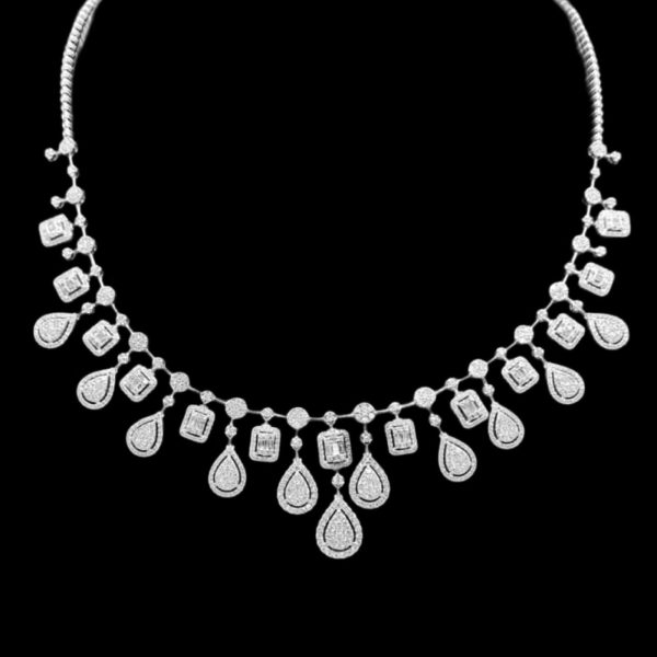 #LVNA2024 | Pear Statement Dangling Diamond Necklace 18ktt Fashion