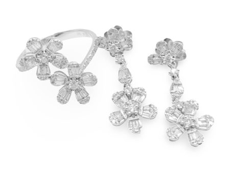 NEW Twin Floral Diamond Set 14kt For Sale