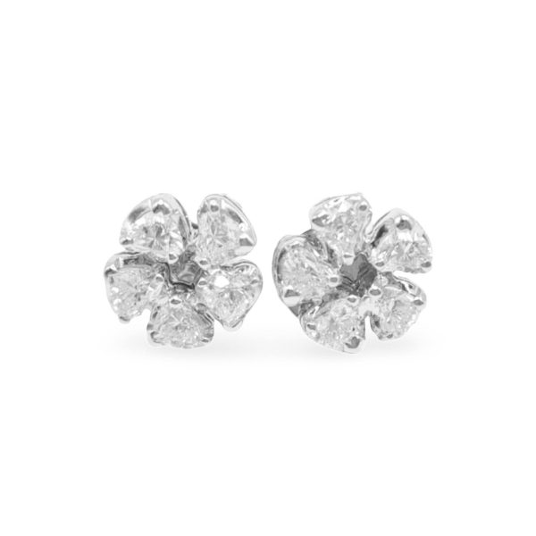 NEW Flower Solitaire Stud Diamond Earrings 18kt Online Hot Sale