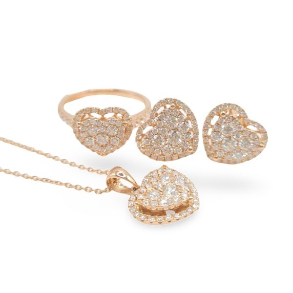 NEW Rose Heart Classic Diamond Jewelry Set 18kt For Sale