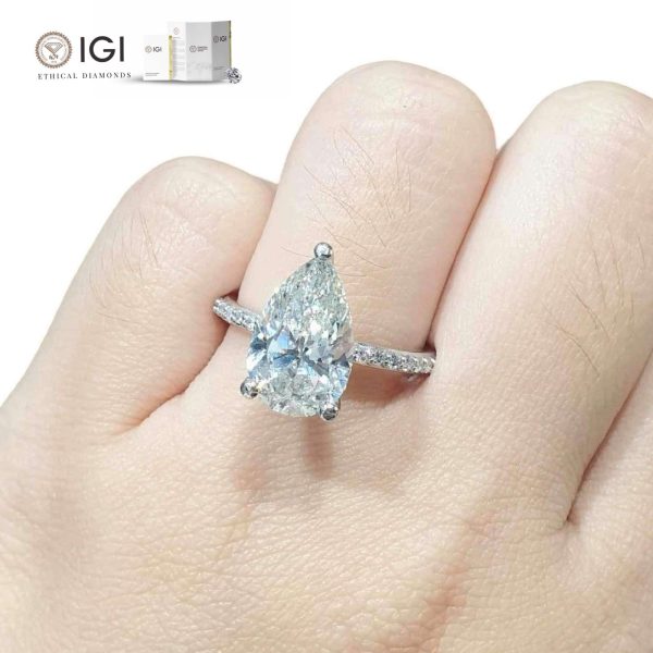 IGI Certified | 3.34cts H VS2 Pear Brilliant Diamond Engagement Ring 14kt on Sale