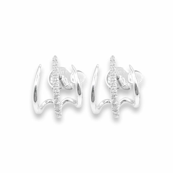 NEW Claw Diamond Earrings 18kt For Sale