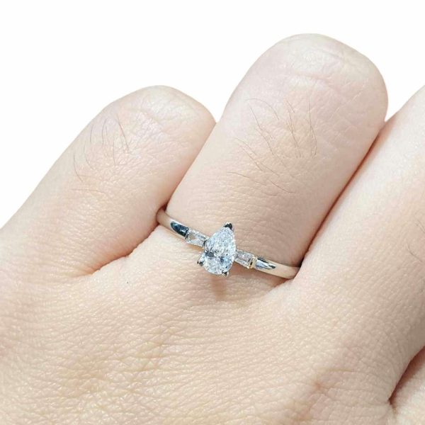 0.54cts E VVS Pear Baguette Paved Diamond Engagement Ring 14kt #0064 Supply