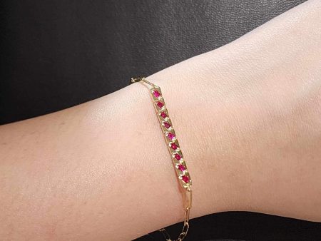 #LVNA2024 | Golden Cabochon Ruby Red Flat Crub-Link Diamond Bracelet 18kt on Sale