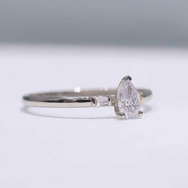 0.54cts E VVS Pear Baguette Paved Diamond Engagement Ring 14kt #0064 Supply