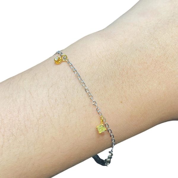 #LVNA2024 | LVNA Signatures Square Cushion Rare Fancy Yellow Colored Station Diamond Bracelet 18kt Supply