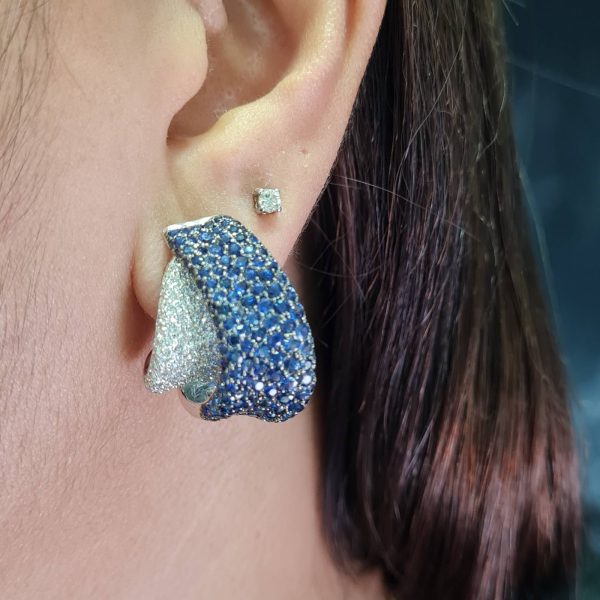 NEW Half Wing Blue Sapphire Gemstone Diamond Earrings 18kt Hot on Sale