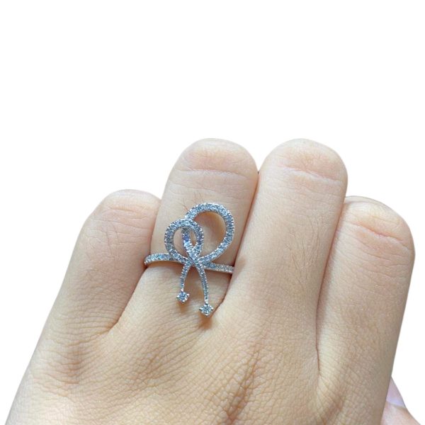 Round Ribbon Diamond Ring 14kt Online