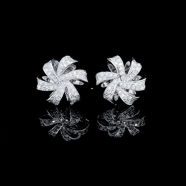 #LVNA2024 | Floral Pompoms Deco Diamond Jewelry Set 14kt Hot on Sale