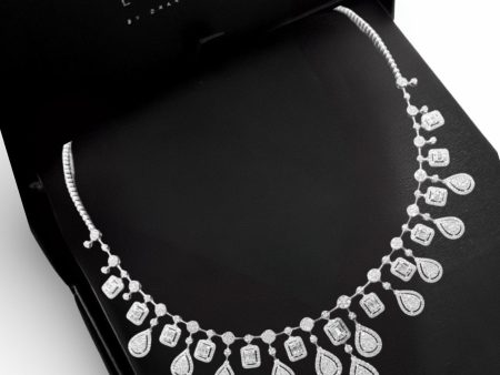 #LVNA2024 | Pear Statement Dangling Diamond Necklace 18ktt Fashion