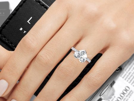 IGI Certified | 3.07ct H VS1 Heart Brilliant Diamond Engagement Ring 14kt Hot on Sale