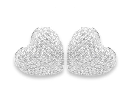 NEW Heart Diamond Earrings 18kt For Sale