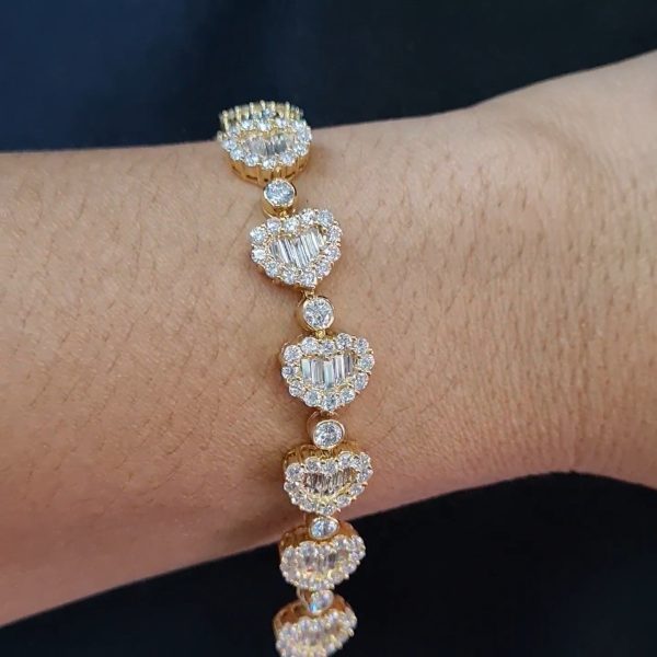 NEW Golden Heart Diamond Bracelet 18kt Online Sale