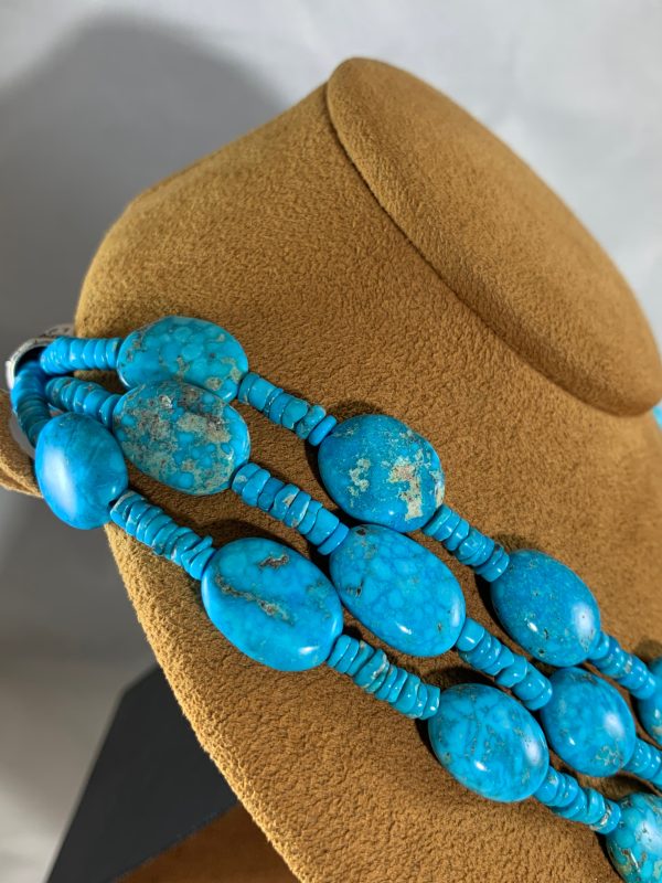 Flat Turquoise Bead Necklace by Don Lucas Online now